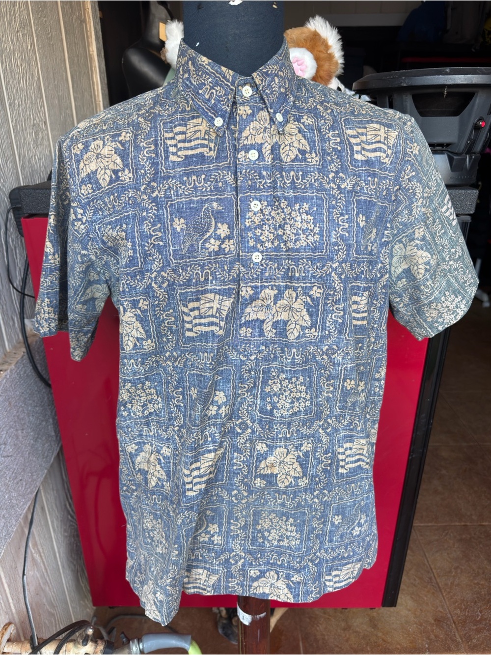PreOwned Reyn Spooner Classic Hawaiian Print Pullover Men's Medium